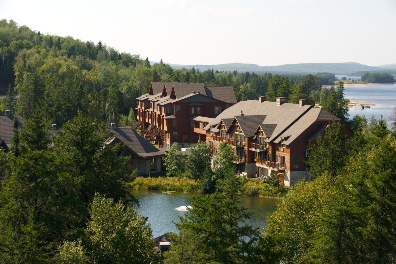 Les Condos Du Lac Taureau- Rooms & Condos Saint-Michel المظهر الخارجي الصورة