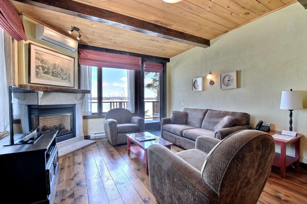 Les Condos Du Lac Taureau- Rooms & Condos Saint-Michel المظهر الخارجي الصورة